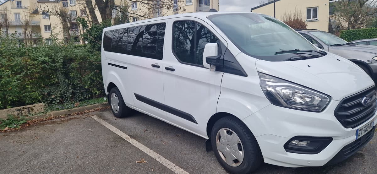 Location ford transit kustom