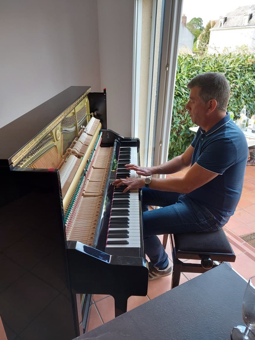Location Piano Yamaha Silent U1