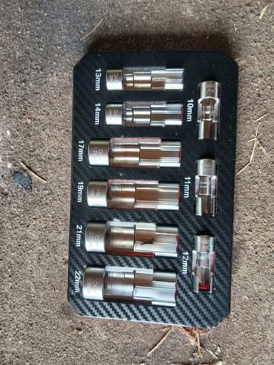 Location douille injecteur 5 pans à Gennes-Val-de-Loire
