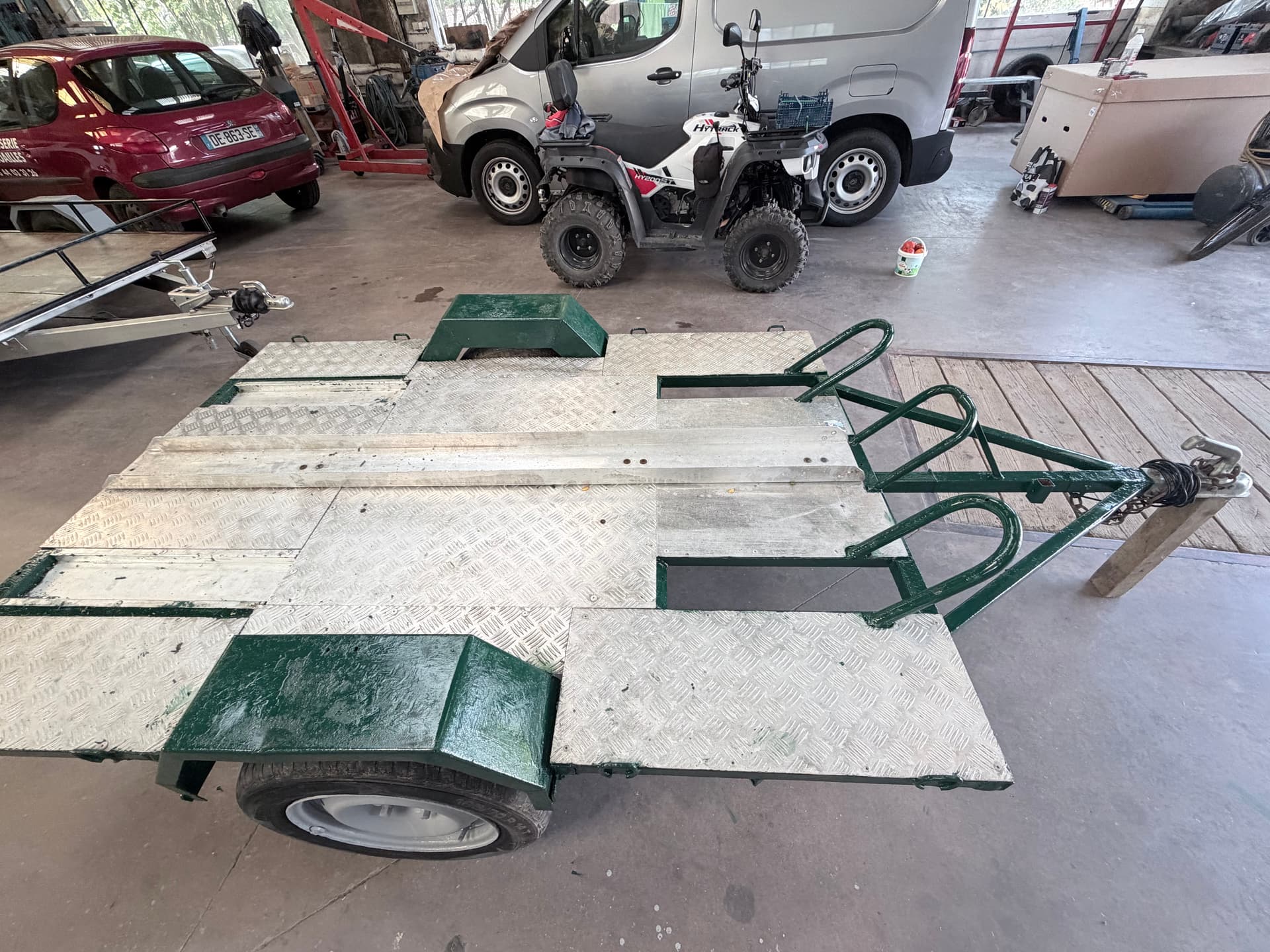 Location remorque moto 3 rails à Noailles