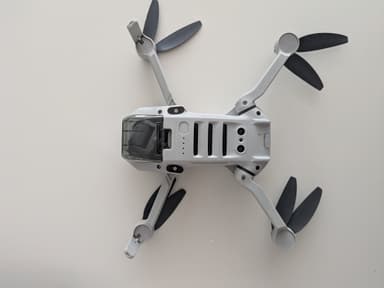 Location drone DJI Mini 4K à Paris – 30 € / jour