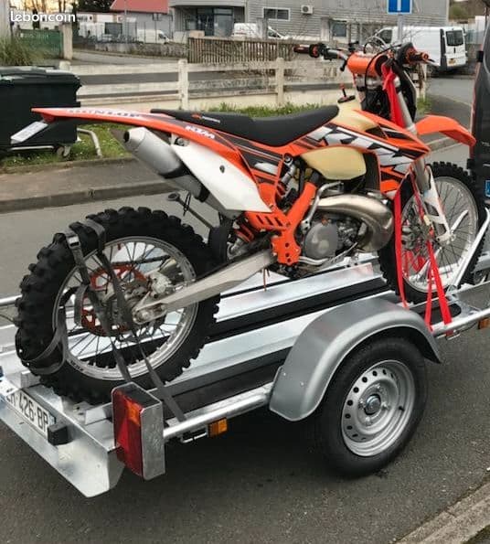 Location remorque moto 2 places à Agen