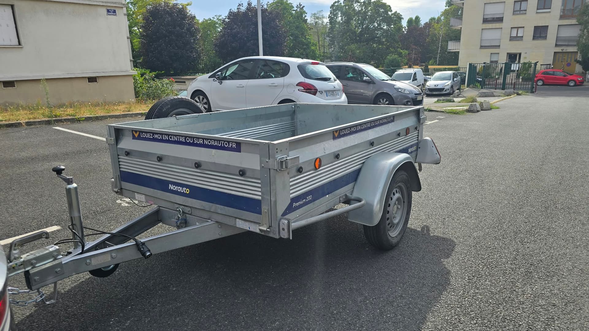 Location remorque 750 kg à Fresnes – Norauto Premium 200