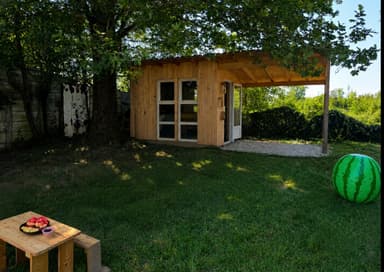 Jardin 300 m² à louer pour événements – Sathonay-Camp