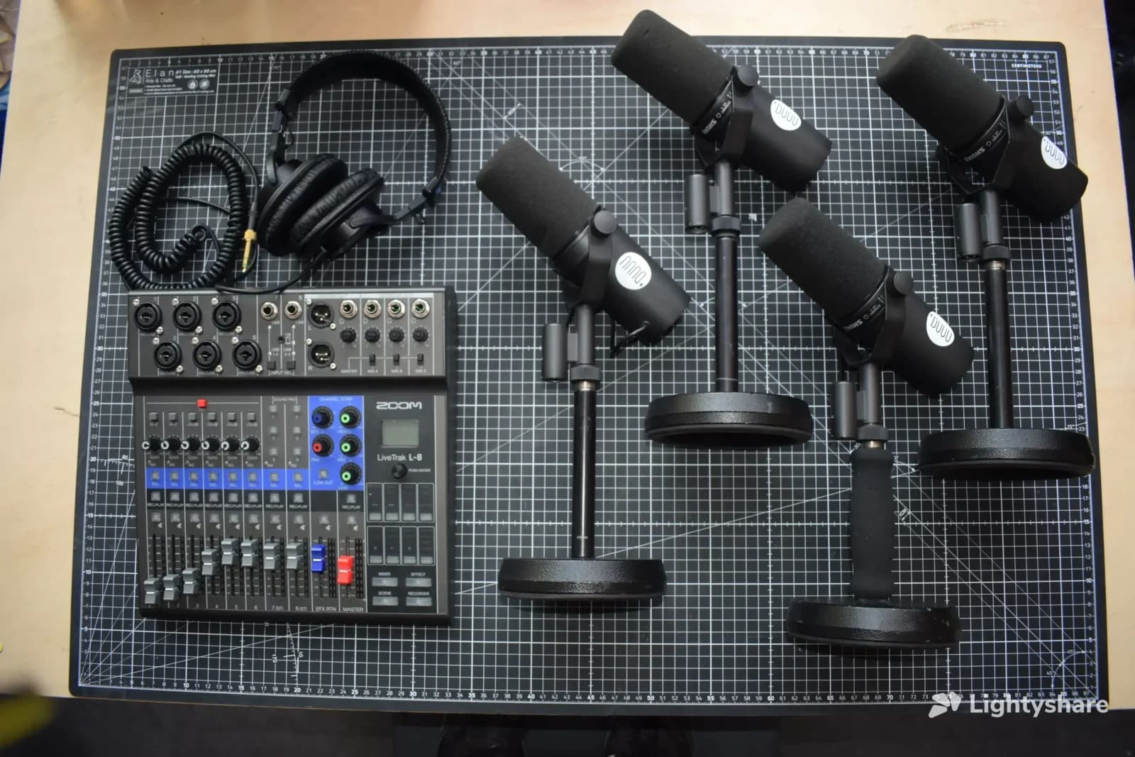 Pack podcast 4 micros Shure SM7B – Console & casques inclus