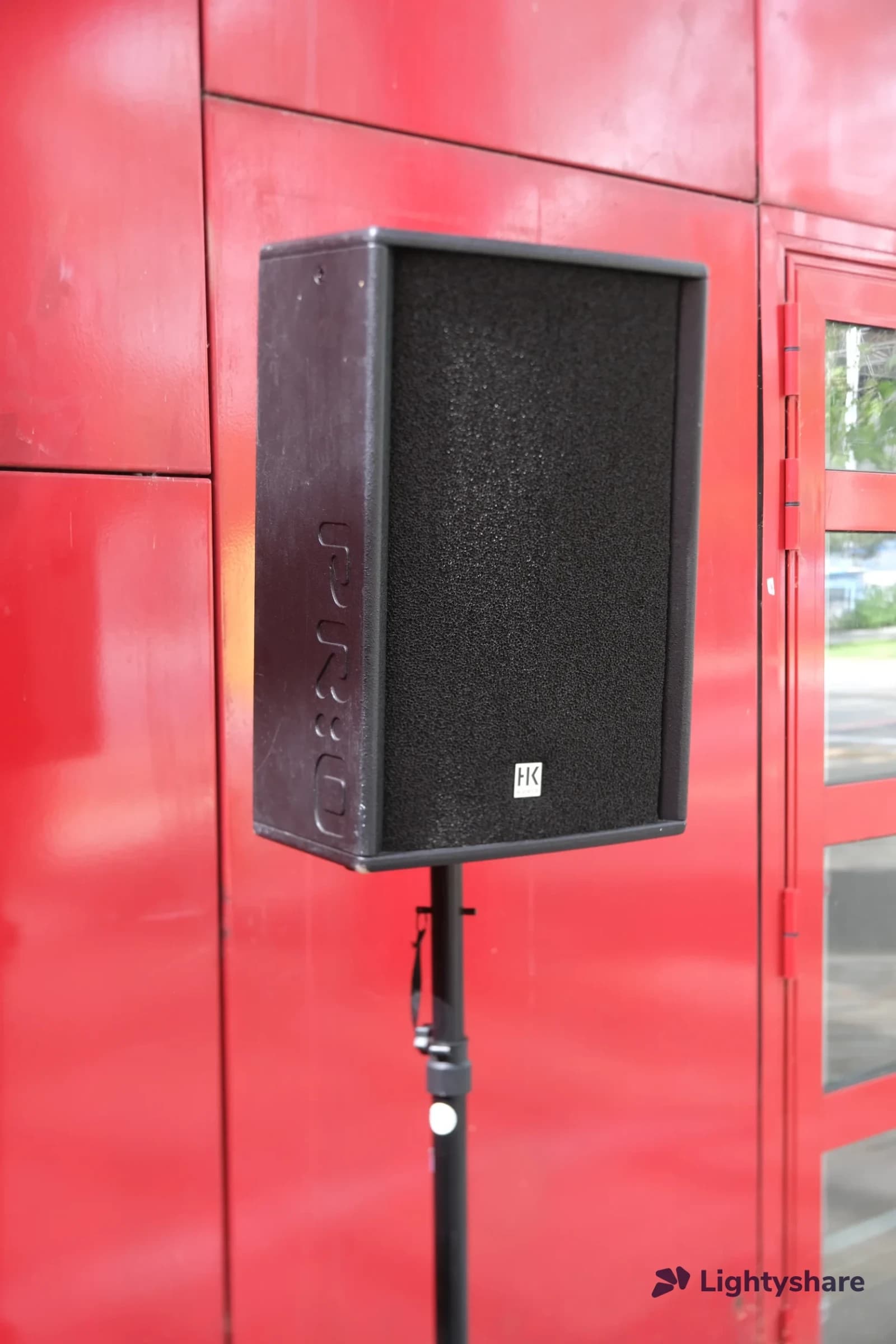 Location enceinte retour de scène à Paris