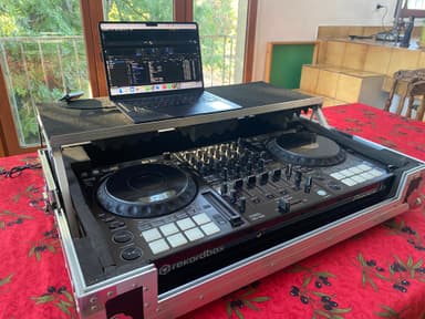 Location Pioneer DDJ-1000 + Flight Case à Sèvres