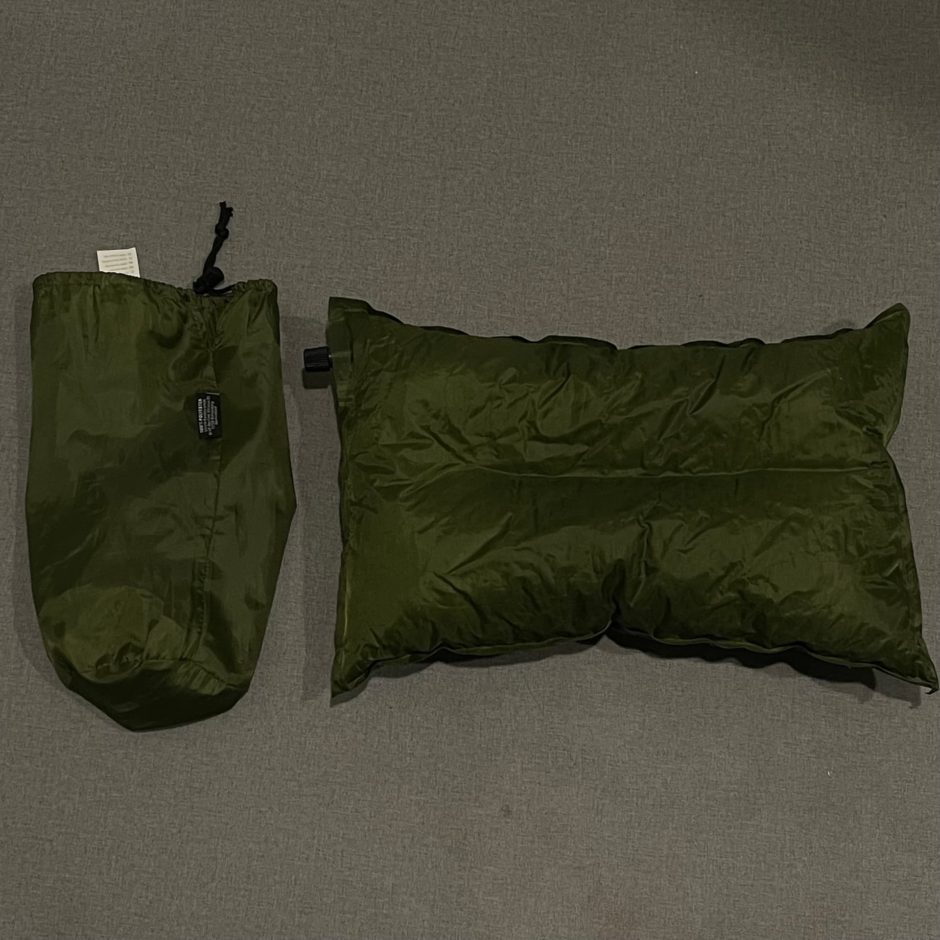 Oreiller gonflable à louer – Confort en randonnée