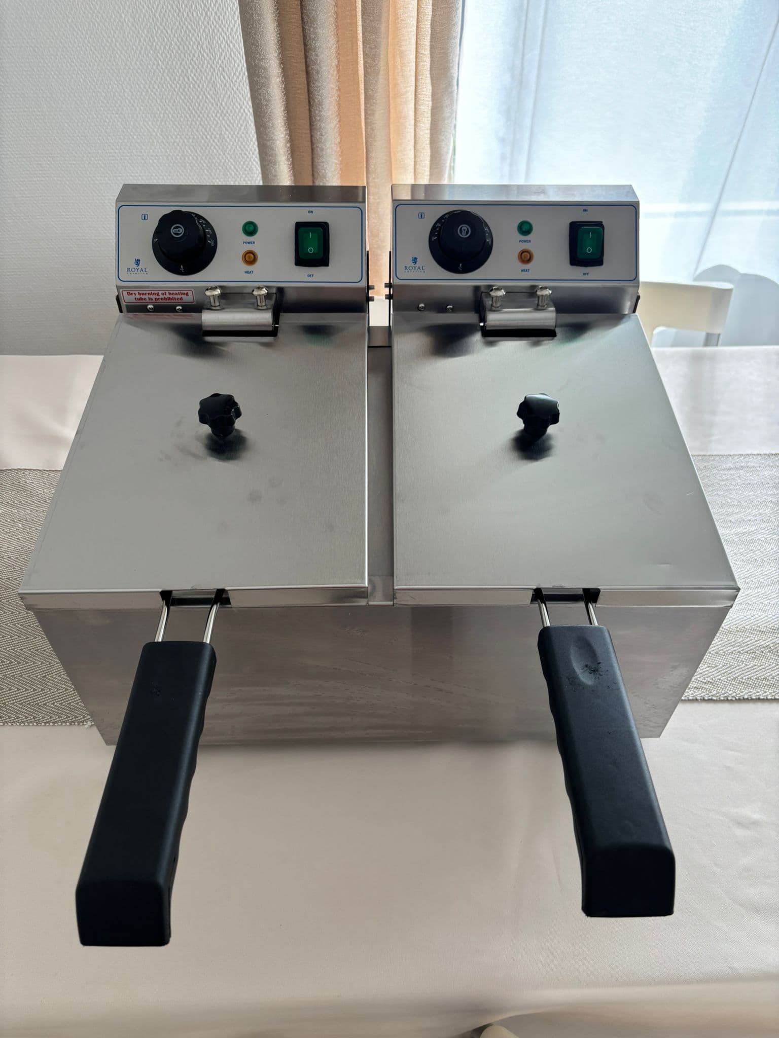 Location friteuse professionnelle double bac (2 x 8L)